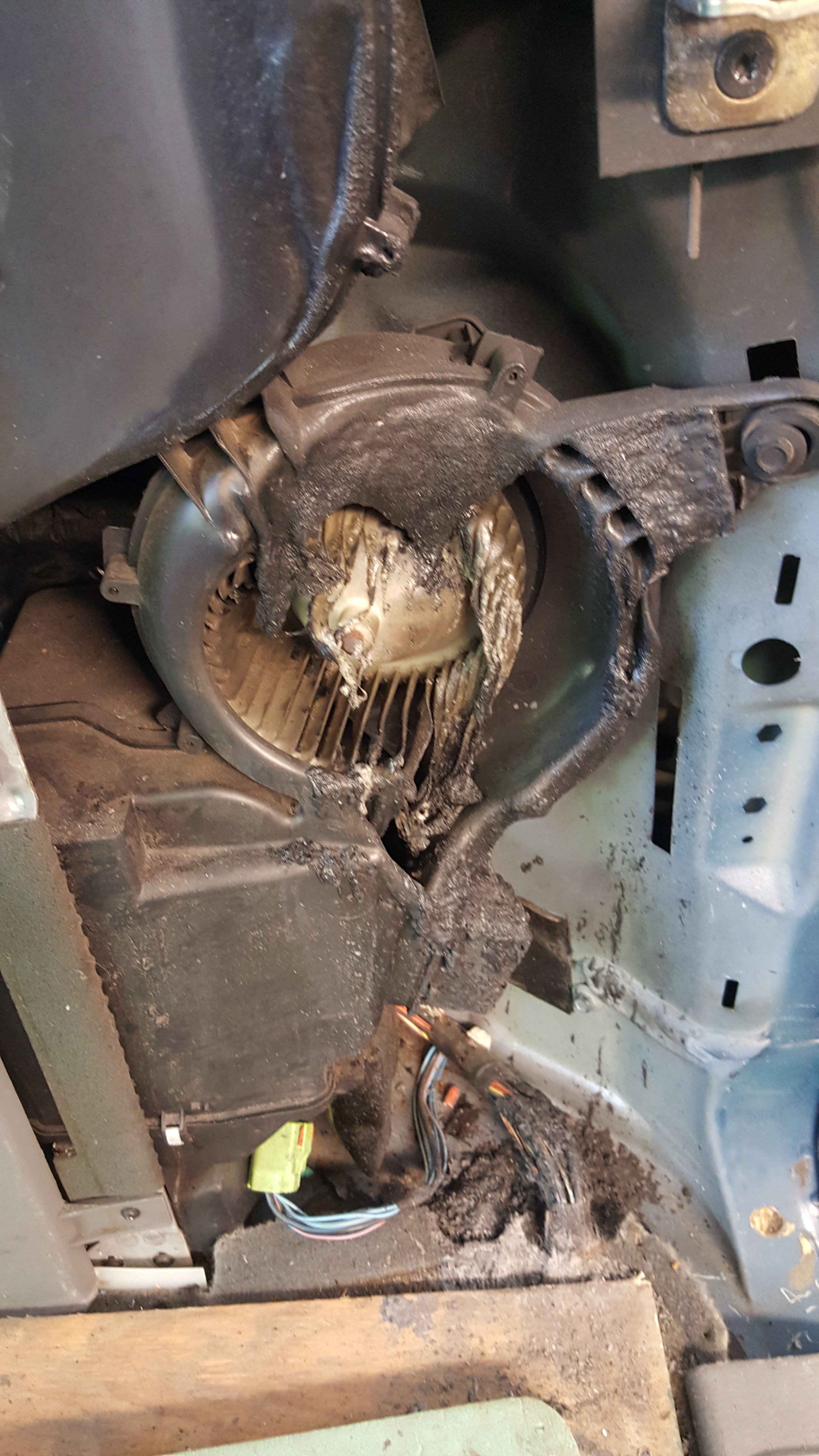 2005 Doge Grand Caravan Fire In The Hole!